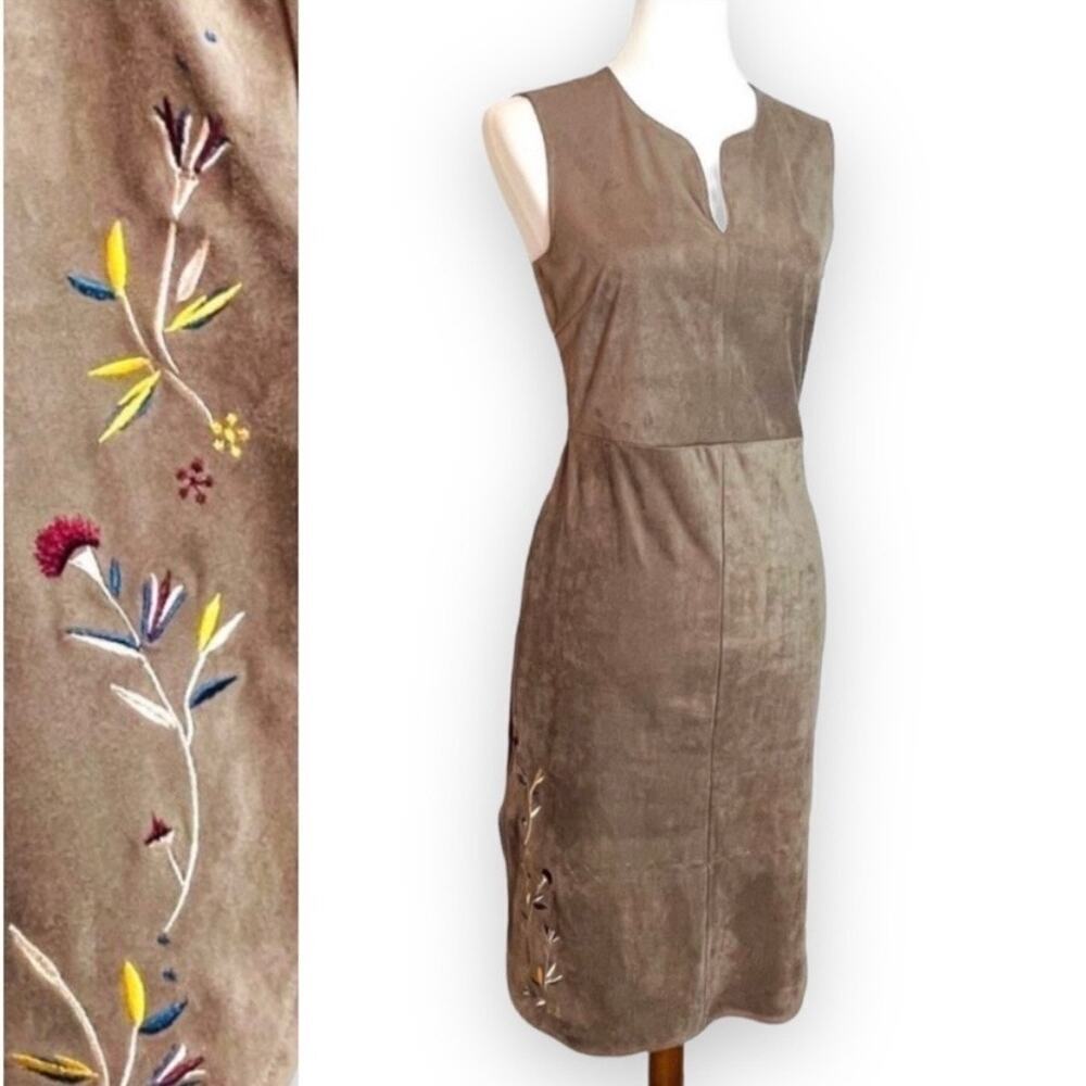 🍀Chelsea & Violet Brown Faux Suede Floral Embroidered Fit & Flare Dress Womens S